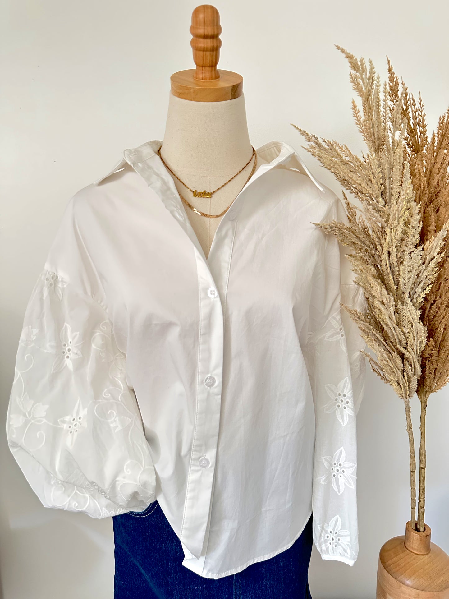 White Embroidered Buttoned Shirt