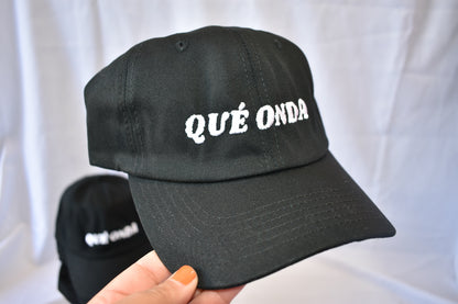 <transcy>Sombrero Negro Qué Onda</transcy>