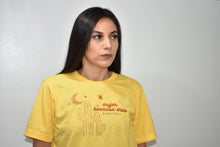 Load image into Gallery viewer, Mujer Hermosa T-Shirt
